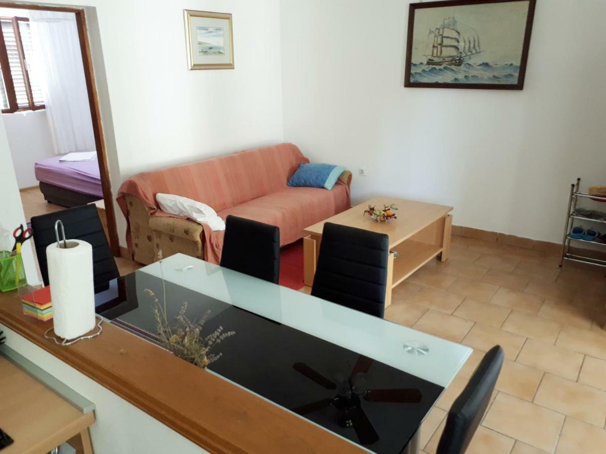 Apartman Fox Apartamento Pirovac Exterior foto